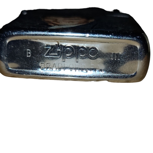 Unused Vintage from the 1980s Rare find Collectible Elvis Presley Zippo Lighter - Picture 4 of 4